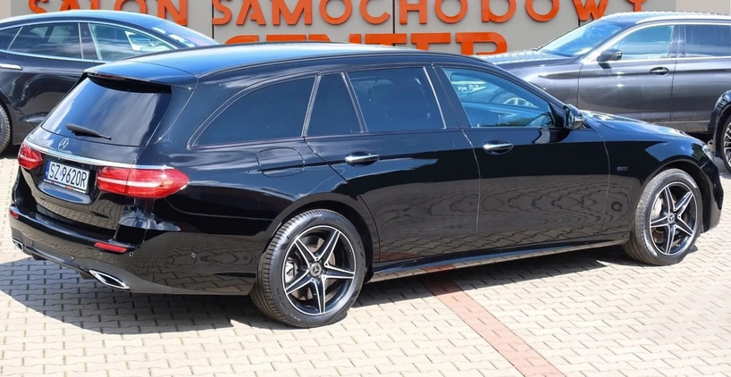 Mercedes-Benz Klasa E cena 159900 przebieg: 120000, rok produkcji 2019 z Hajnówka małe 781